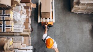 Storage and delivery of medical devices with ANVISA compliance.